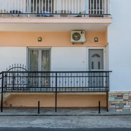 Aigli House
