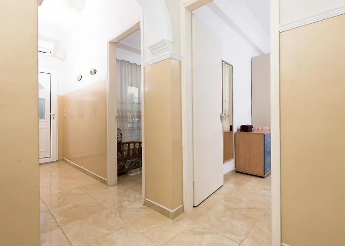 Holiday home Aigli House