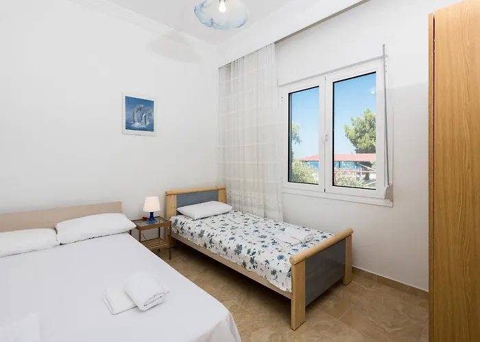 Holiday home Aigli House *